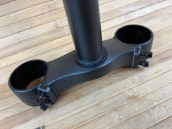 Manitou Dorado Brücke Mit Schaft Unten Ab 2021 57mm Offset -Shimano Shop IMG 2137 0e0b7ff2 0694 4c86 ae3d 155c19c36927