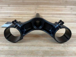 Manitou Dorado Brücke Mit Schaft Unten Ab 2021 57mm Offset -Shimano Shop IMG 2139 9936b608 7a02 4ad6 a307 29162da8951f